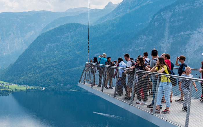 Visit the Skywalk in Hallstatt with the weTours Hallstatt Tour from Salzburg
